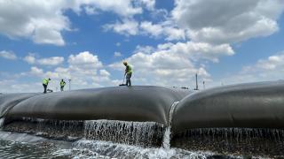 İzmit Körfezi'nde 182 hektarlık alandaki dip çamuru temizlendi