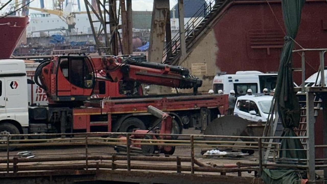 Tuzla’da gemide patlama: 1 ölü, 4 yaralı