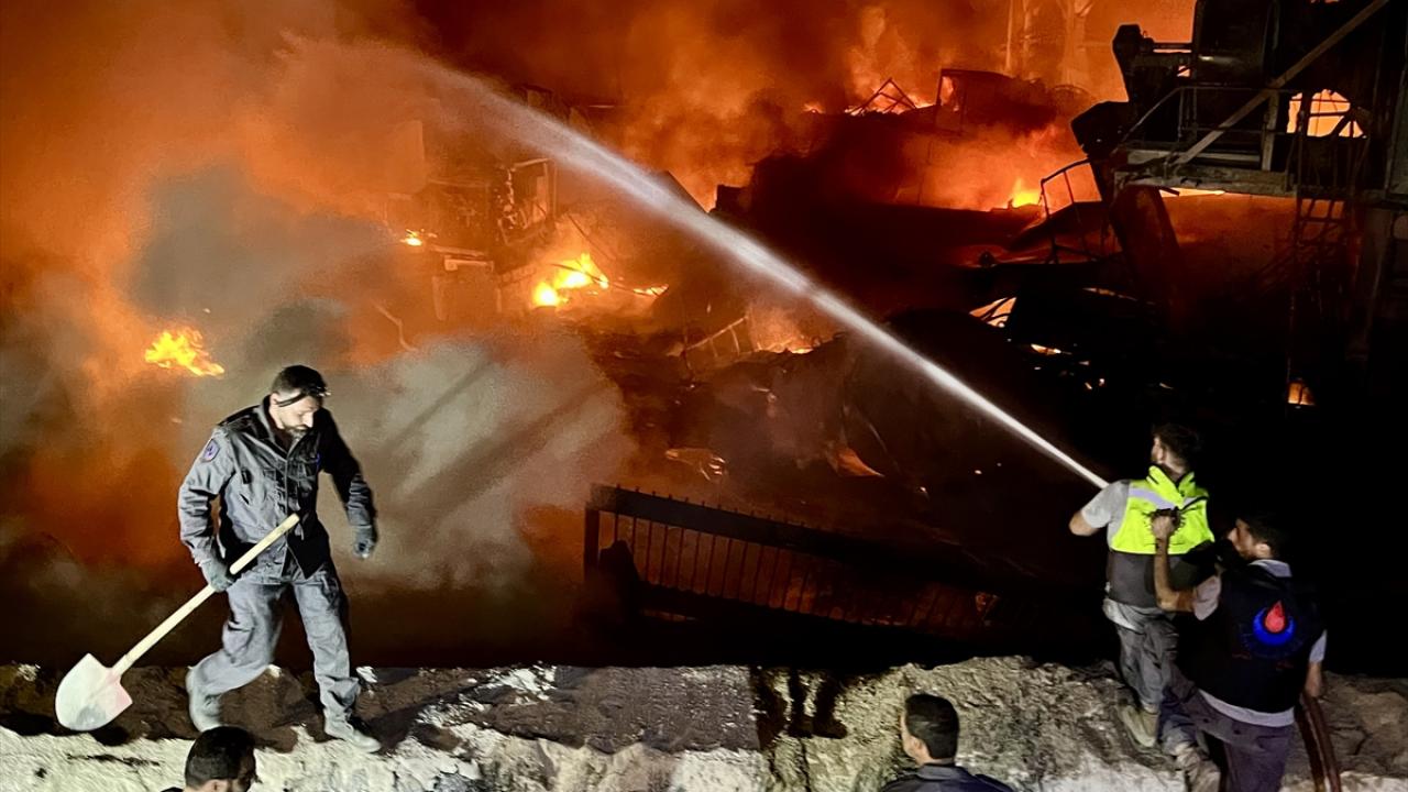 İşgalci İsrail, Lübnan’ın güneyindeki 2 beldeye hava saldırısı düzenledi