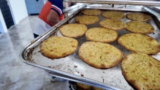 "Samsat çöreği" geçim kaynakları oldu