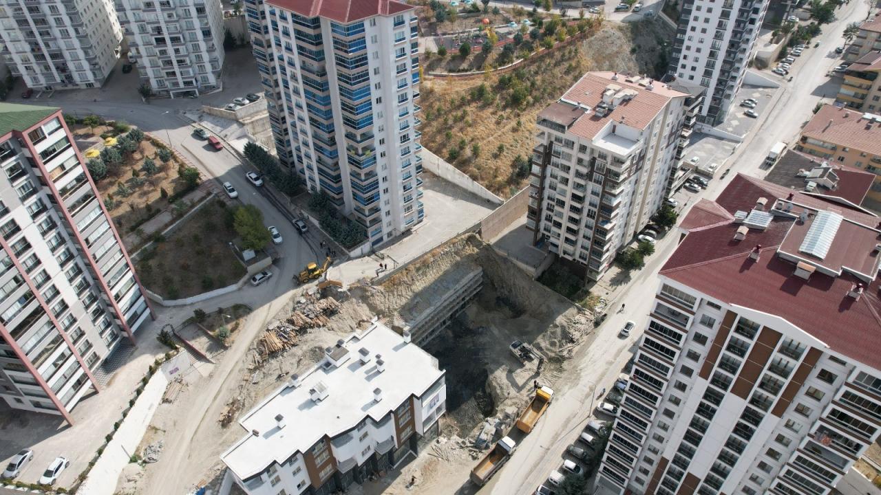 Ankara’da toprak kayması: 17 katlı bina boşaltıldı