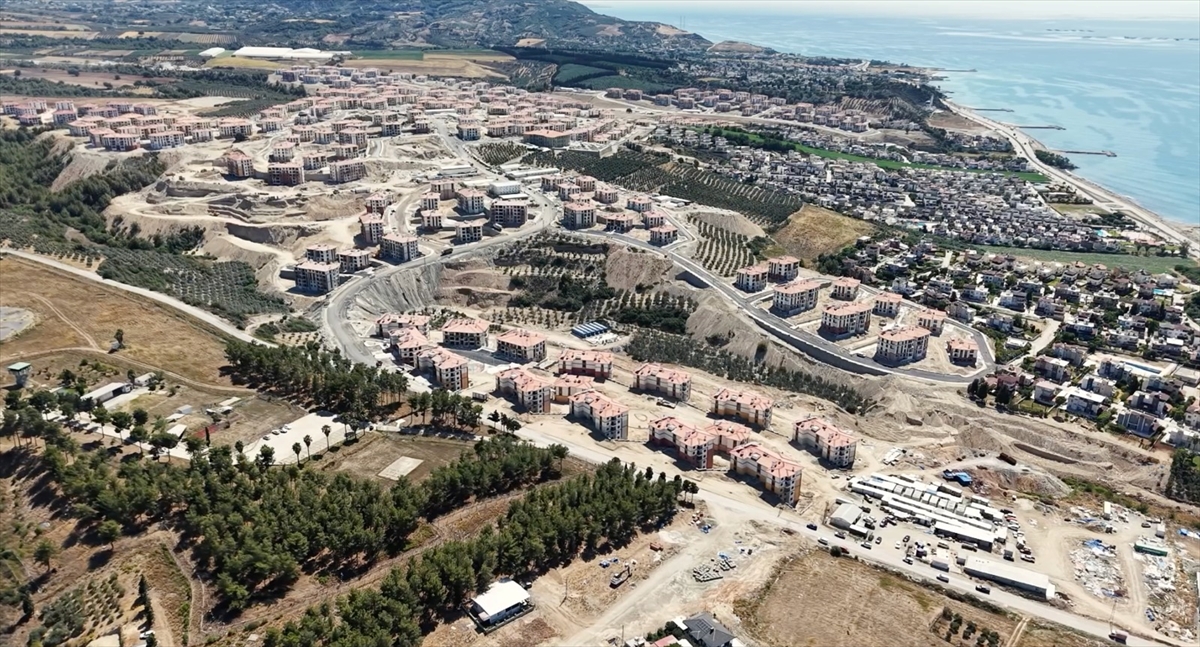 Depremden sonra yeni 7 hastane ve 3 poliklinik hizmete girdi