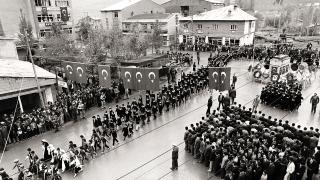 Siyah beyaz fotoğraflarla 29 Ekim Cumhuriyet Bayramı