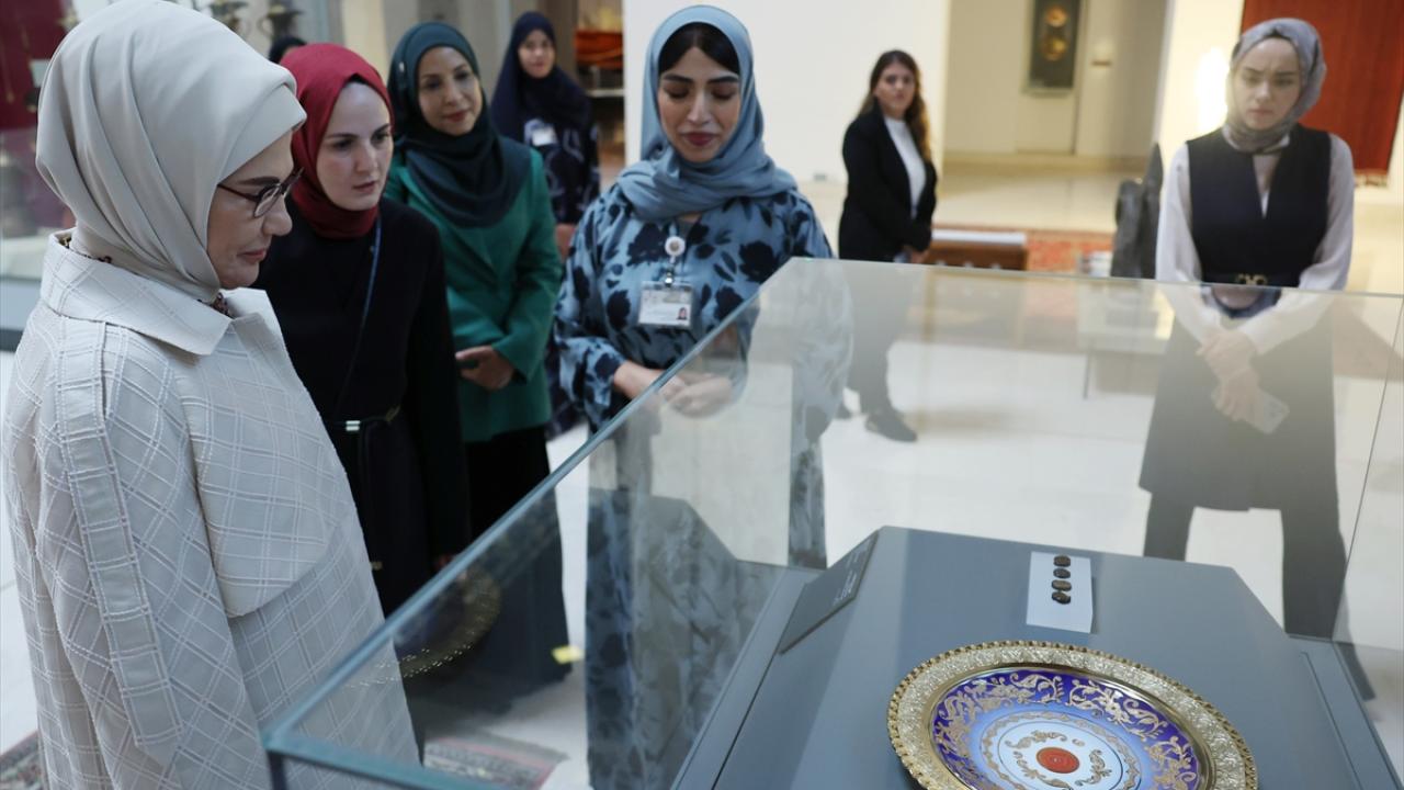 Emine Erdoğan, Umman'daki Ulusal Müze'yi ziyaret etti
