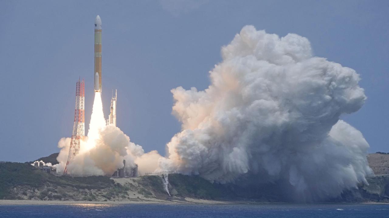 Japonya, yeni insansız kargo uzay aracını fırlattı Japonya, yeni insansız kargo uzay aracını fırlattı