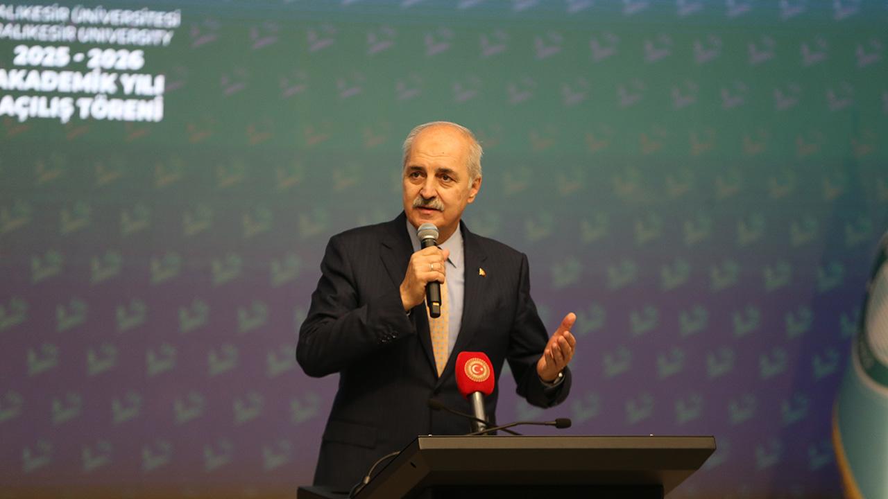 Kurtulmuş: Artık sadece demokrasinin konuşulduğu yeni bir döneme gireceğiz Kurtulmuş: Artık sadece demokrasinin konuşulduğu yeni bir döneme gireceğiz
