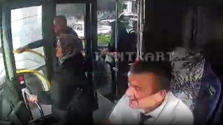 Otobüste rahatsızlanan yolcu için güzergahını değiştirdi, hastaneye yetiştirdi
