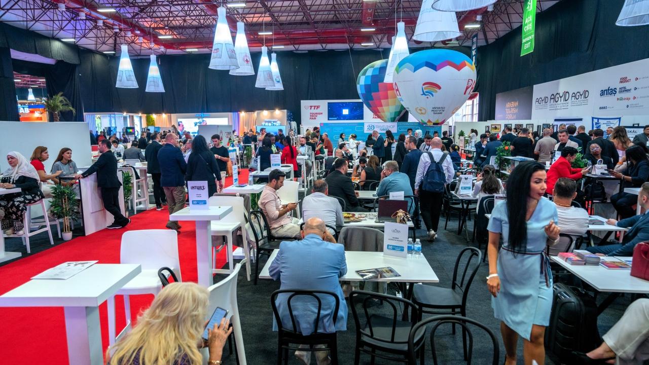 Turizmin kalbi Antalya'da atıyor