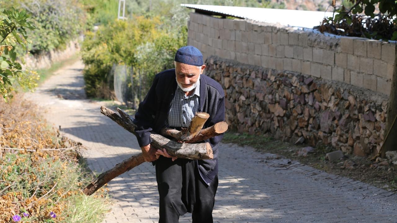 "Dedem bu işi hayrına yapıyor ve bu sayede teselli oluyor"