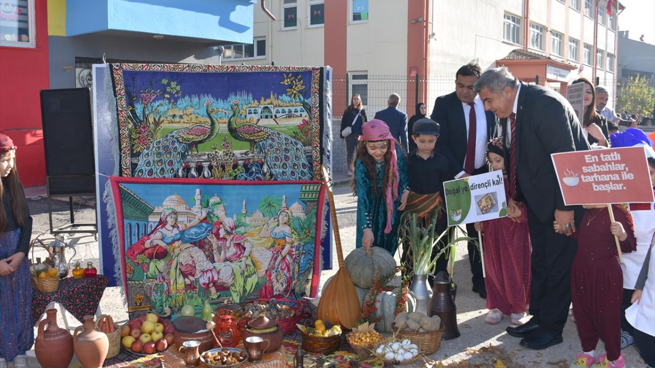 Afyonkarahisar'da çocuklar derse "sıcak çorba"yla başlıyor