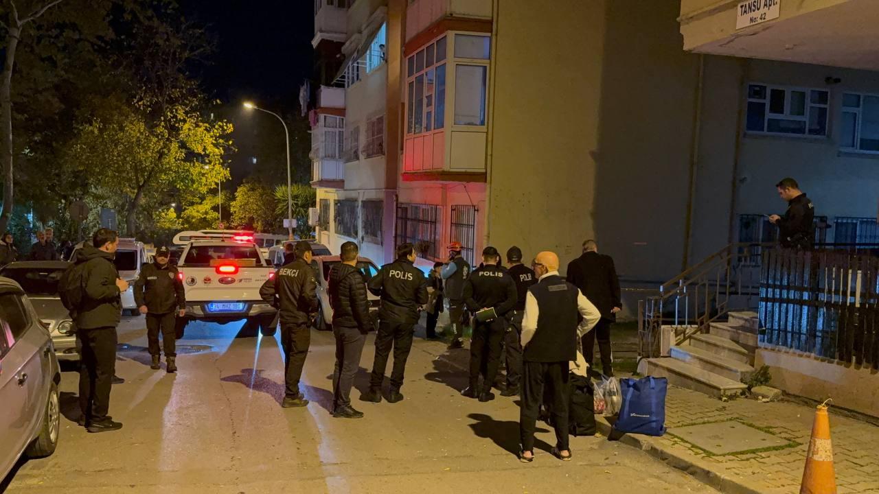 Kartal'da kolonları çatlayan 4 katlı bina tahliye edildi