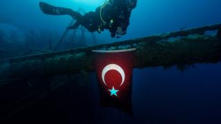 Çeşme’nin mavi derinlikleri dalış tutkunlarını ağırlıyor