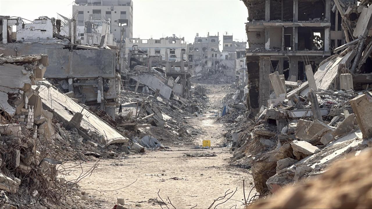 İşgalci İsrail, ateşkese rağmen Gazze’ye saldırmaya devam ediyor