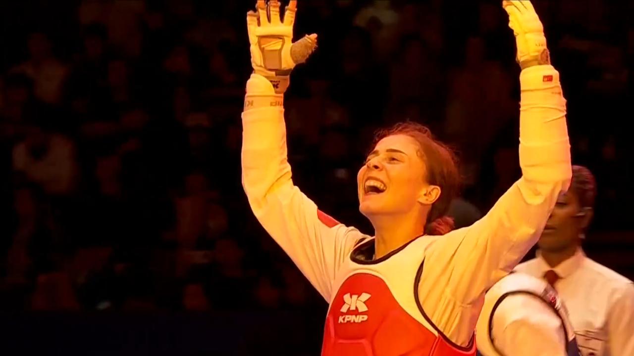 Milli Tekvandocu Kavurat dünya şampiyonu oldu