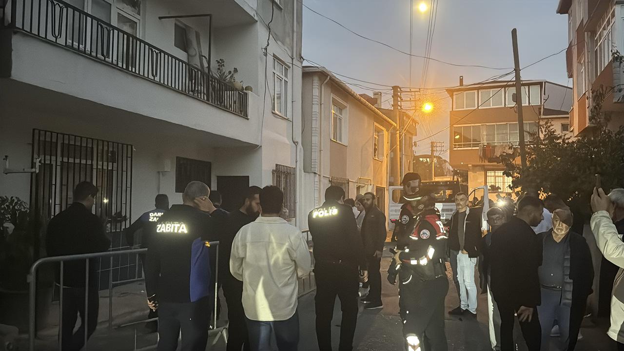 Kocaeli'de kolonlarında çatlak oluşan 3 katlı bina tahliye edildi