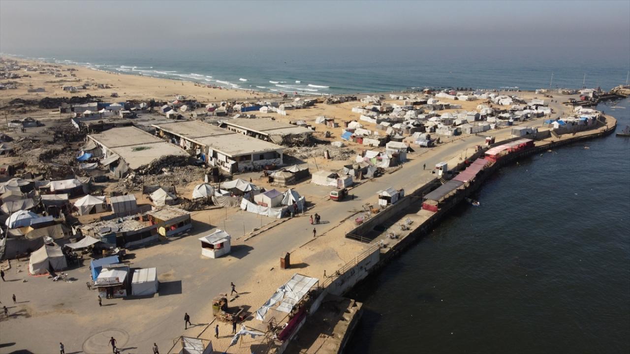 Gazze Limanı, günümüzde evleri yıkılan Filistinlilerin barınma alanı oldu