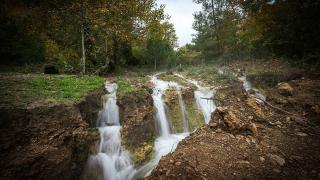 Deprem, Sındırgı’da 20 yıllık su kaynağını yeniden canlandırdı