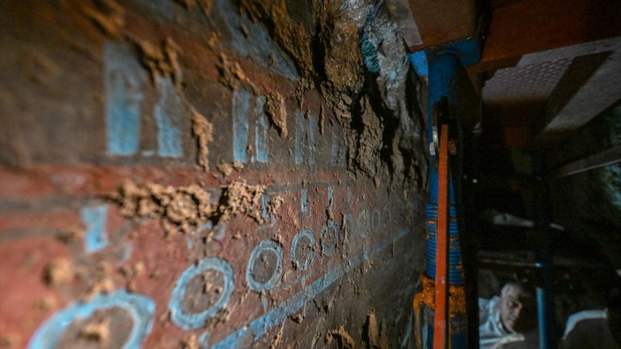 Urartuların yer altındaki gizemli yapısındaki duvar resimlerine özel koruma