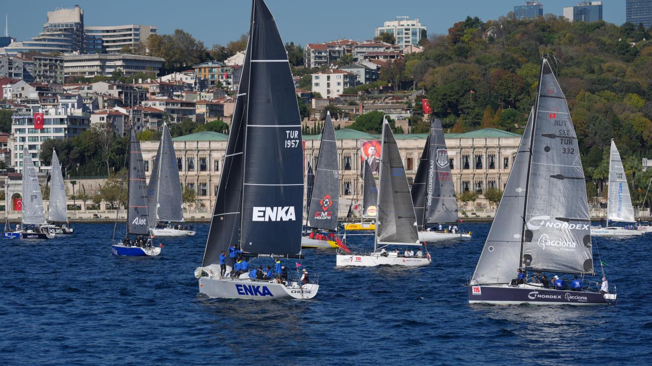 Cumhurbaşkanlığı Yat Yarışları Cumhuriyet Kupası etabının startı İstanbul'dan verildi