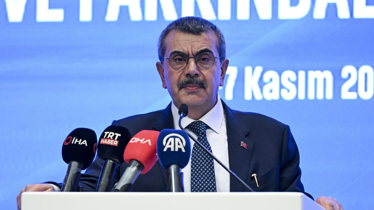 Bakan Tekin: 2002’den itibaren 13 bin öğrenciyi yurt dışına gönderdik