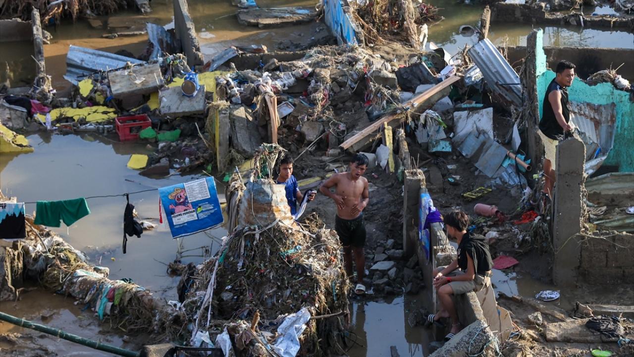 Filipinler'de, Kalmaegi Tayfunu'nun ardından ölü sayısı 60'ın üzerine çıktı