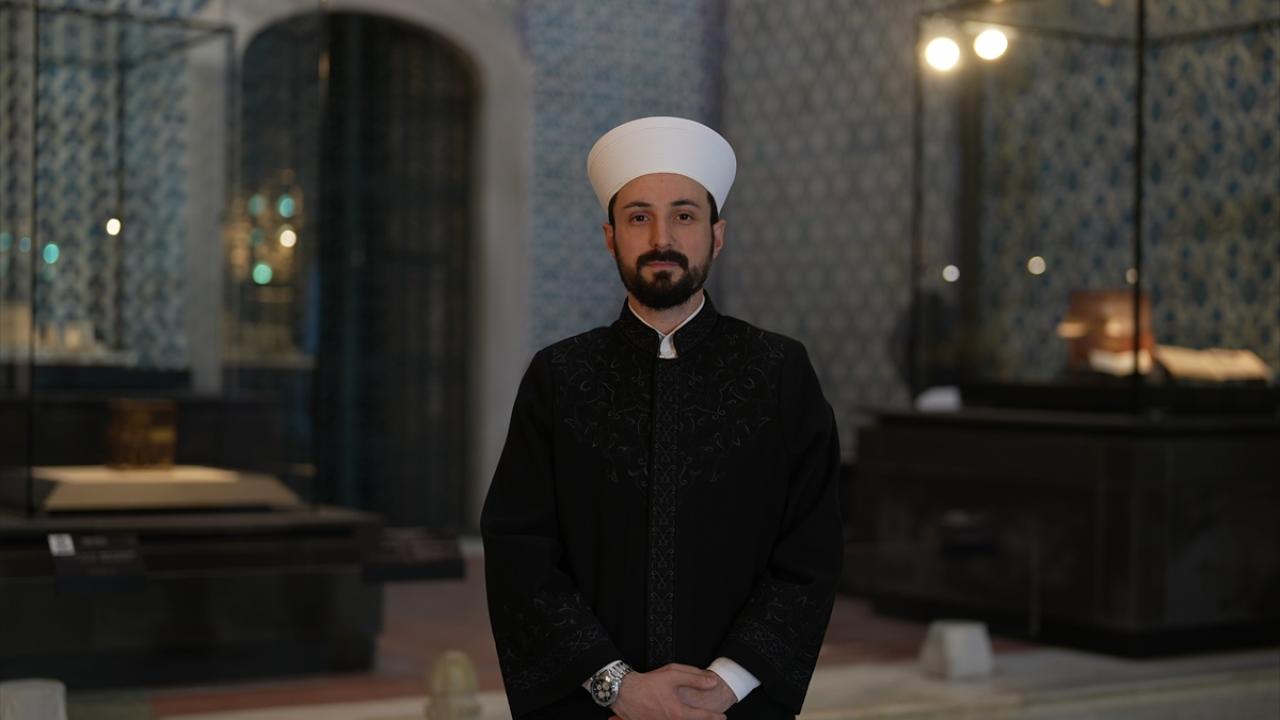 "Aşk-ı Muhammediye`nin zirveleştiği bir mekanda vazife yapıyoruz"