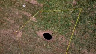 Aksaray'da pancar tarlasında yeni obruk oluştu