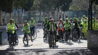 Lisedeki tüm öğrenci, öğretmen ve çalışanlar okula bisikletle gidiyor