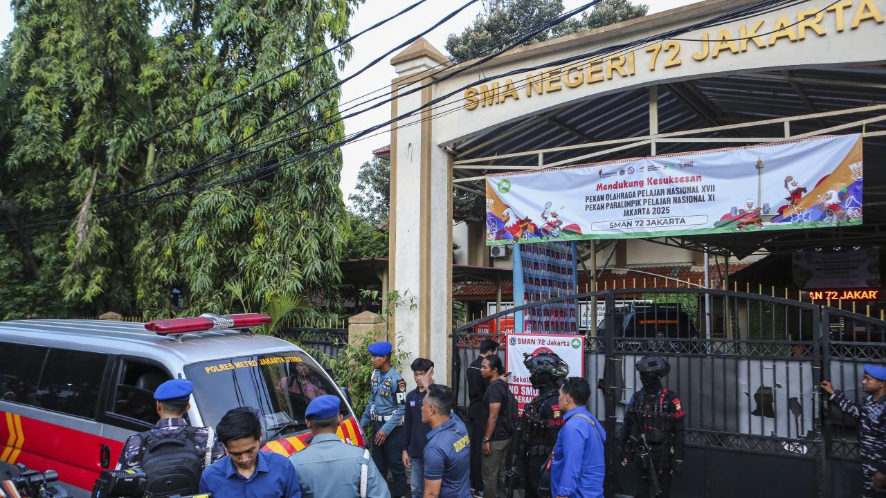 Endonezya’da camide patlama: 54 yaralı