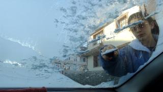 Kars’ta soğuk hava ve kırağı etkili oldu