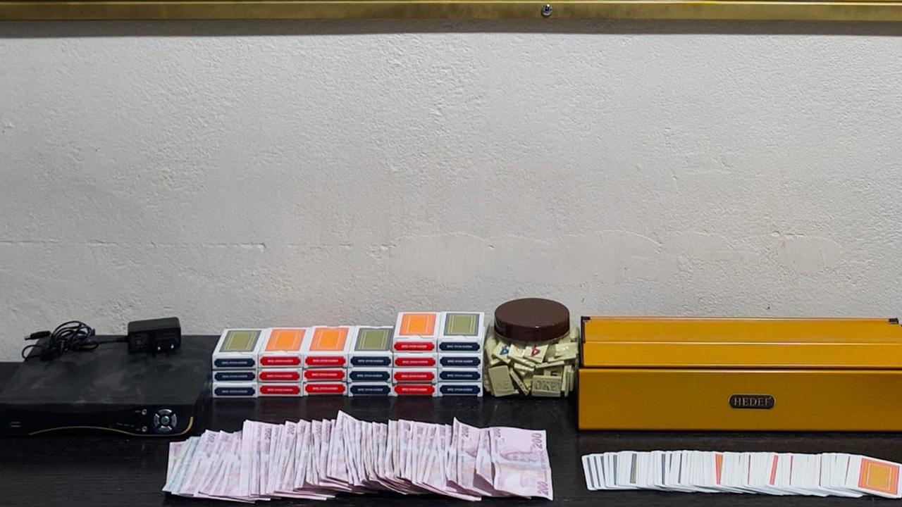 Kırıkkale'de dernek görünümlü kumarhane: 14 gözaltı