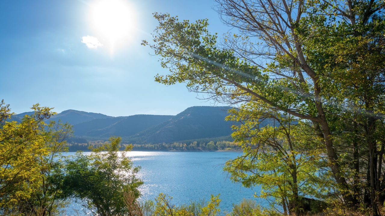 Gölcük Tabiat Parkı'nda sonbahar güzelliği