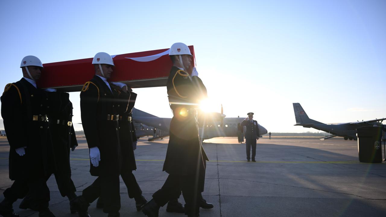 Şehitlerimizi uğurluyoruz