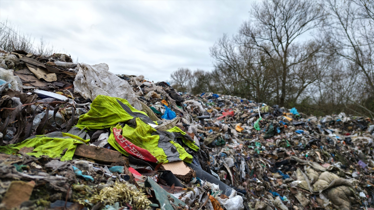 "Çöp yığınını temizlemek, belediye meclisinin yıllık bütçesinden daha pahalıya mal olabilir"