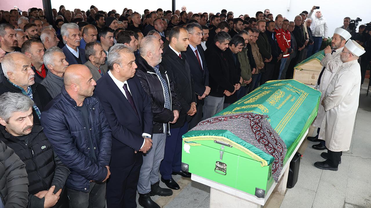 Cansız bedenleri 9. günde bulunan anneoğul toprağa verildi