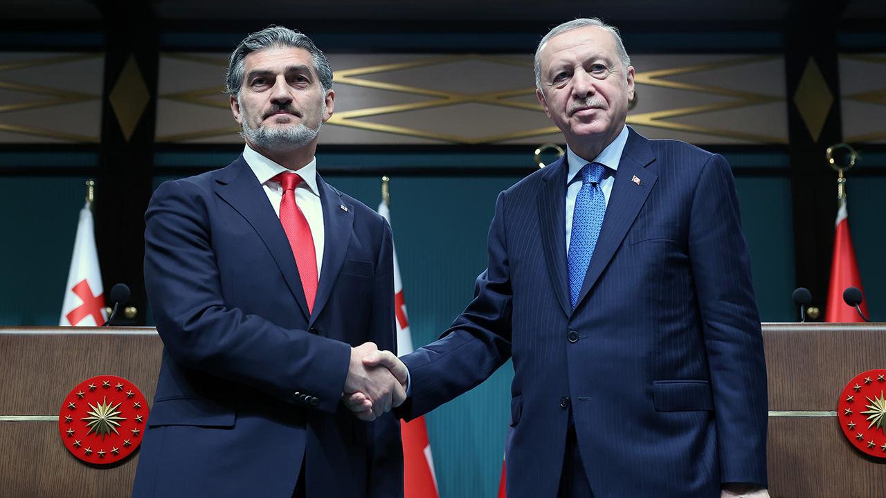 Cumhurbaşkanı Erdoğan, Gürcistan Cumhurbaşkanı Kavelashvili ile telefonda görüştü