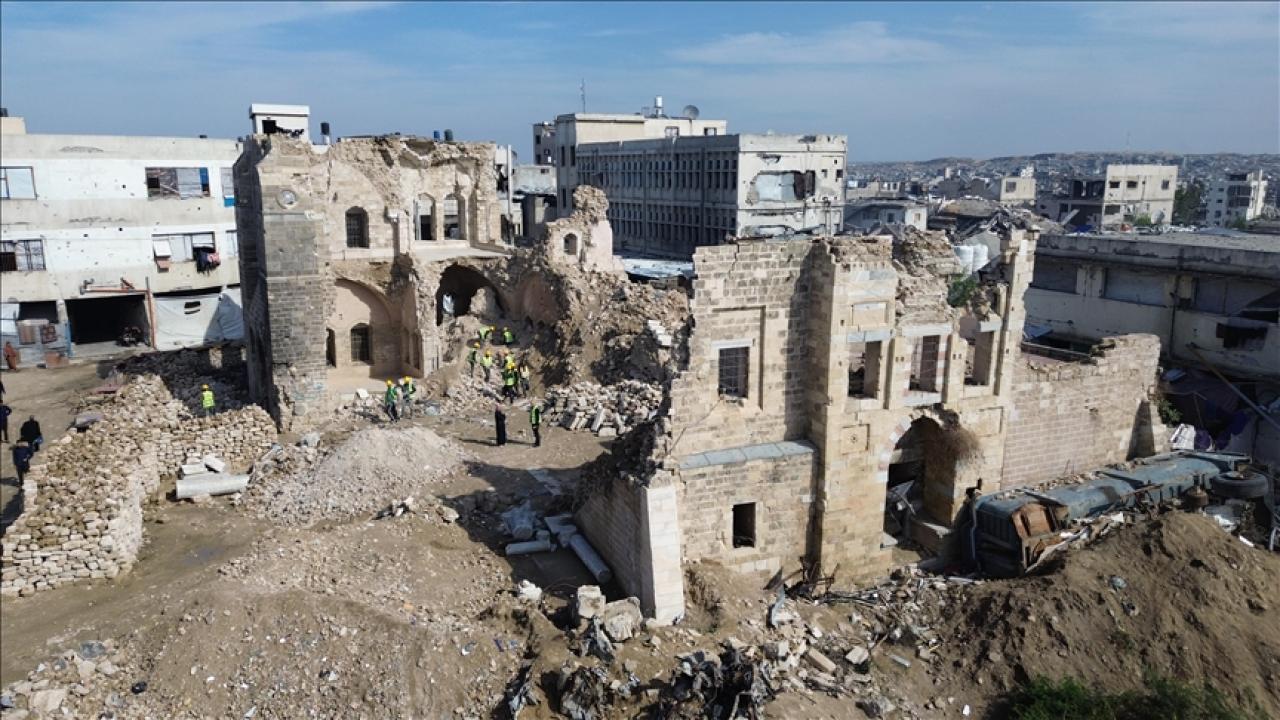 İsrail, Gazze'de 20 binden fazla tarihi eseri yağmaladı