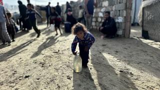 Han Yunus’ta su krizi yaşayan sivillere acil yardım ulaştırıldı