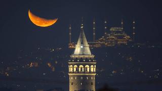 İstanbul'da hilal