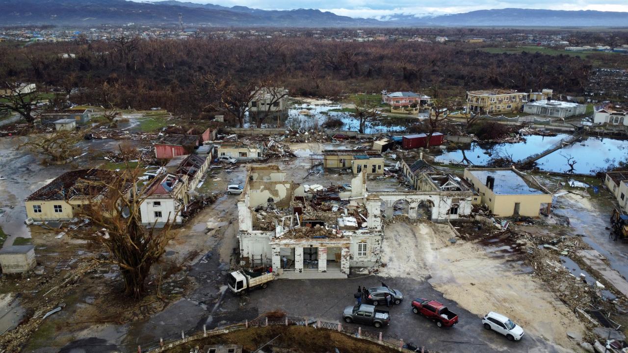 Jamaika’da Melissa Kasırgası nedeniyle ölenlerin sayısı 45’e çıktı