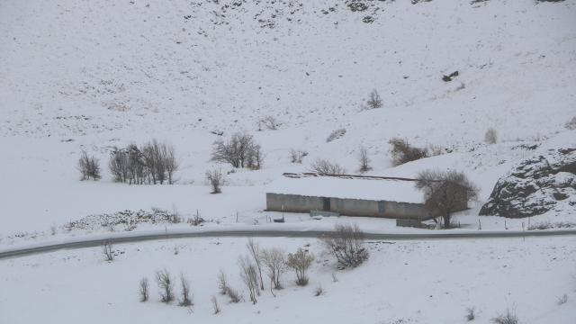 Doğu’da kış yüzünü gösterdi: 3 il beyaza büründü