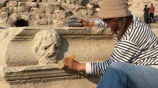 Kastabala Antik Kenti'nde 5 mask kabartması daha bulundu