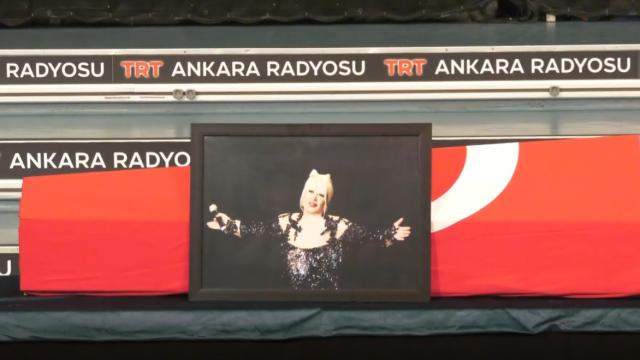 Muazzez Abacı için TRT Ankara Radyosu'nda tören düzenlendi