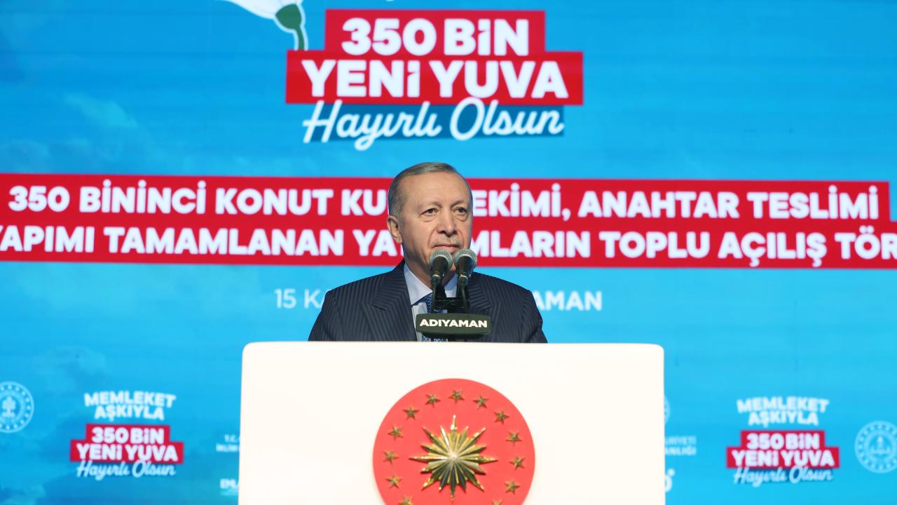 Erdoğan: 350 bininci yuvamızı teslim etmenin gururunu yaşıyoruz
