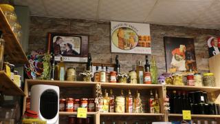 "Neşeli Günler" filmi gerçek oldu: Karşılıklı turşucu açtılar