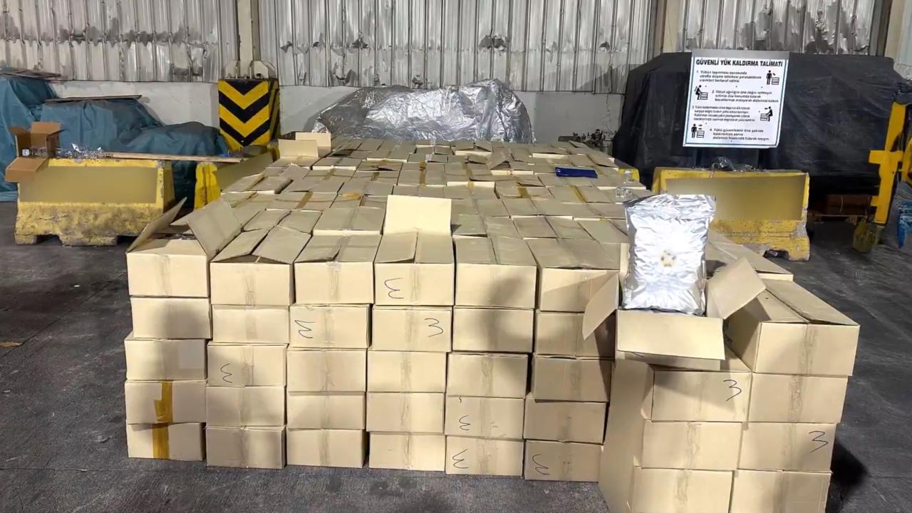Derince Limanı’nda 1,5 tonun üzerinde uyuşturucu ele geçirildi