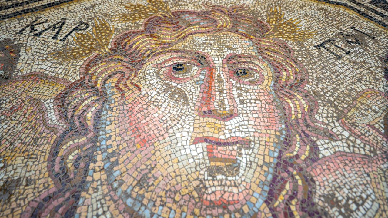 "İznik Gölü`nü bir kadın, kadim bir kişi olarak betimlemişler"