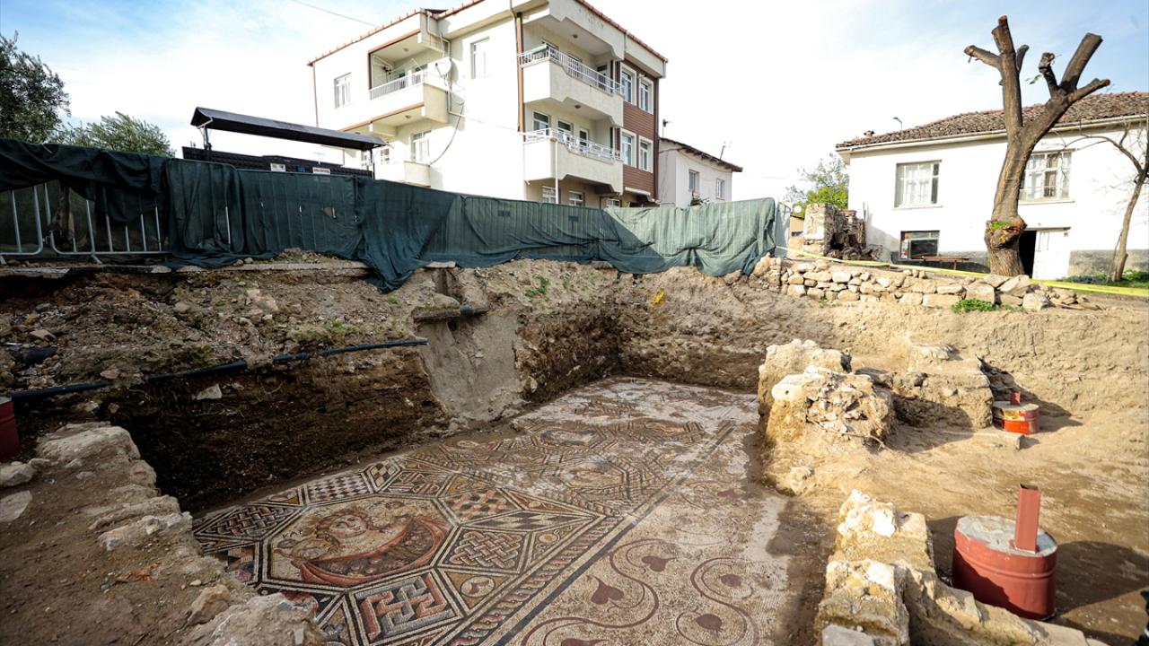 "Hamam yapısı olma ihtimali de söz konusu"