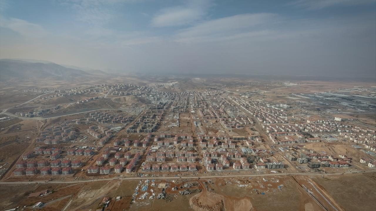 "Şehrimizin her bir noktasında gayretle çalışıyoruz"