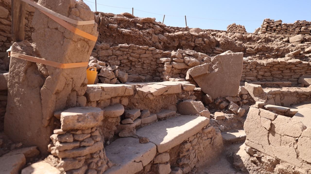 Asıl işlevi insanları bir araya getirme